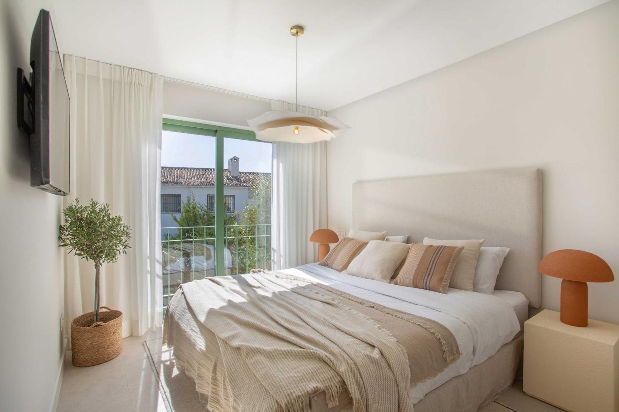 Vacation I Casa Savia, Private Heated Pool, Luxury Interiors, 10min Walk To The *