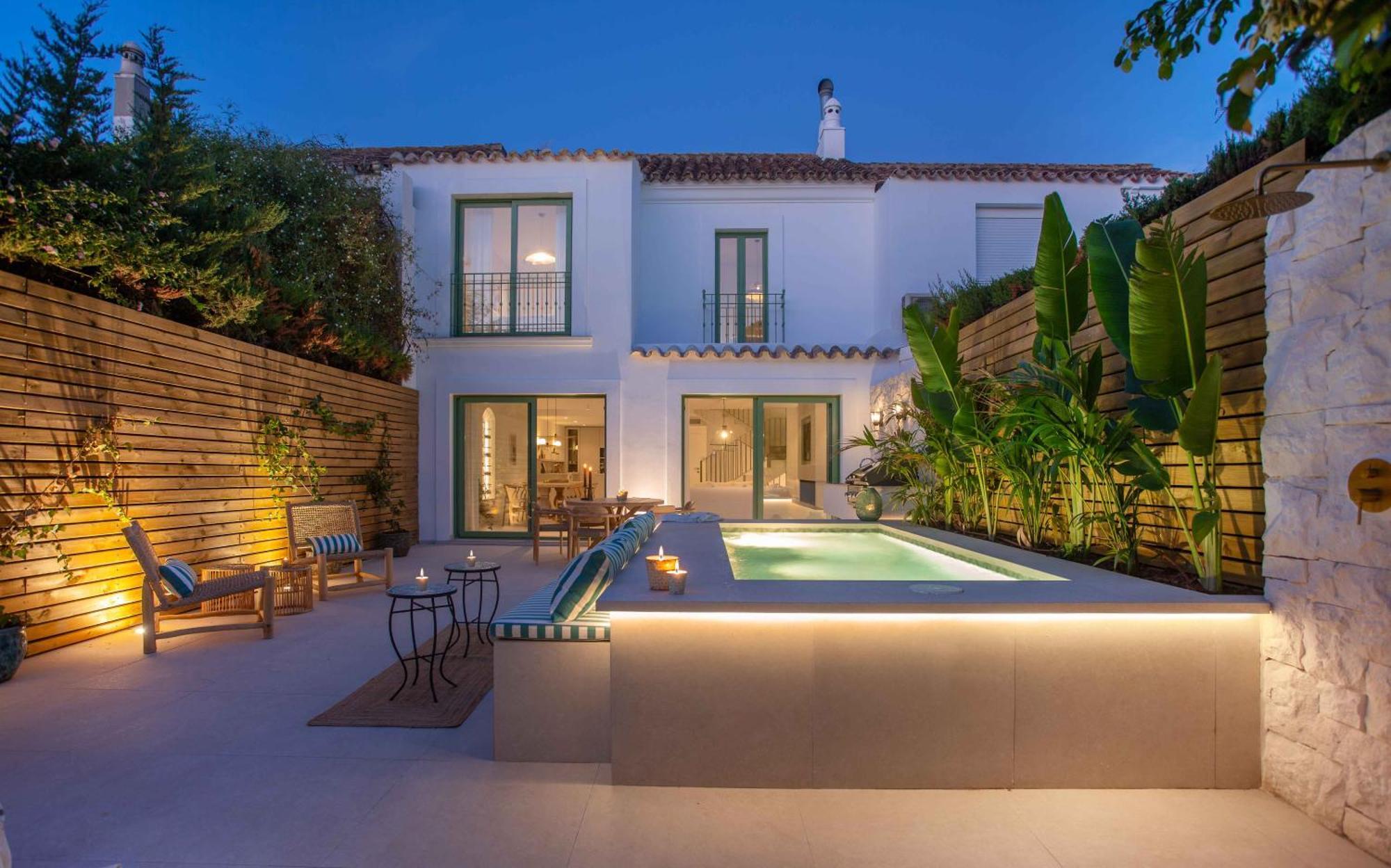 Vacation I Casa Savia, Private Heated Pool, Luxury Interiors, 10min Walk To The *