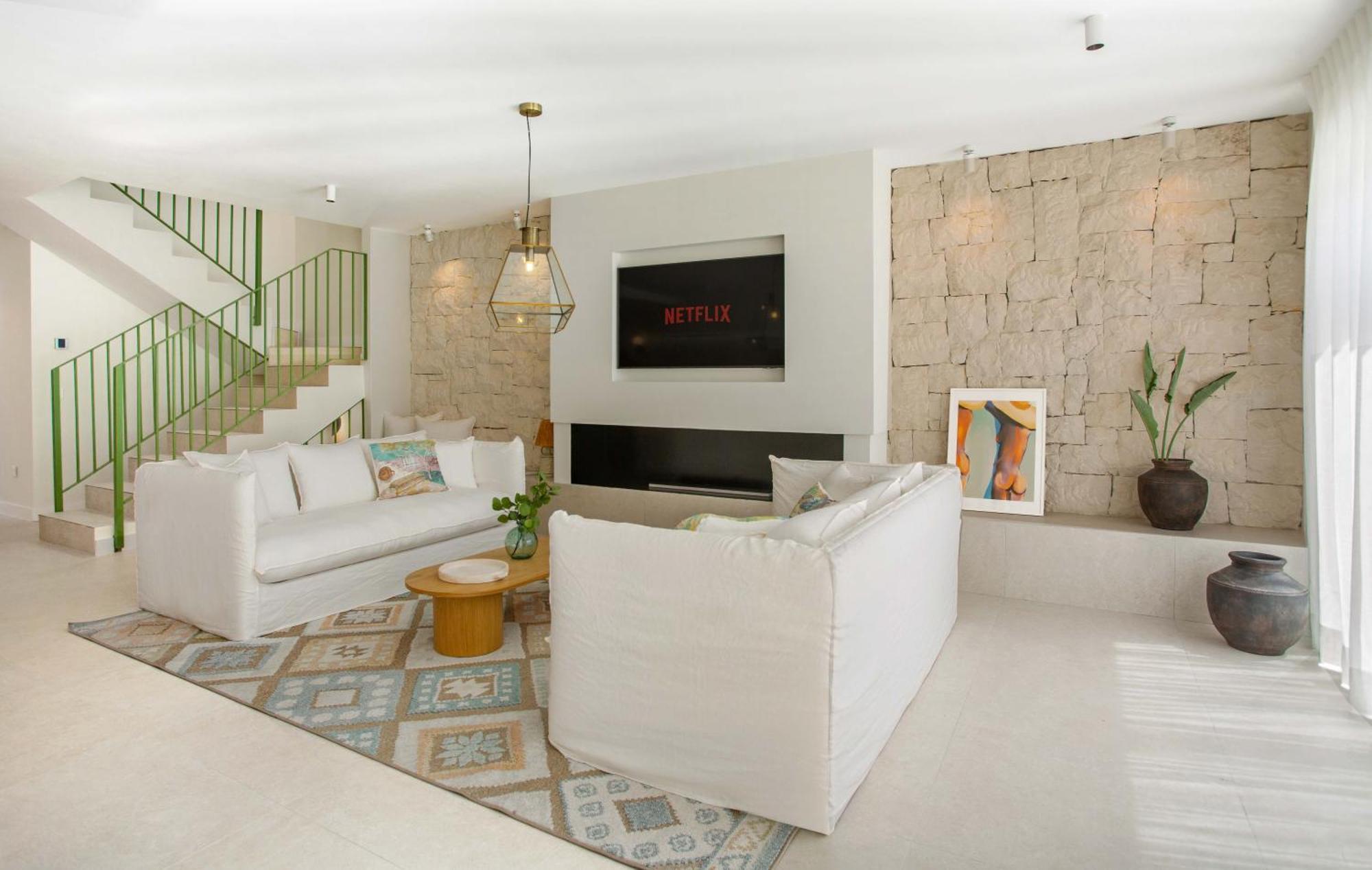 Casa de férias Vacation I Casa Savia, Private Heated Pool, Luxury Interiors, 10min Walk To The *
